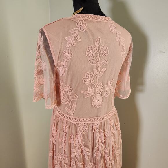 BAEVELY Blush Pink Lace Maxi Dress, Size Medium - Picture 12 of 16